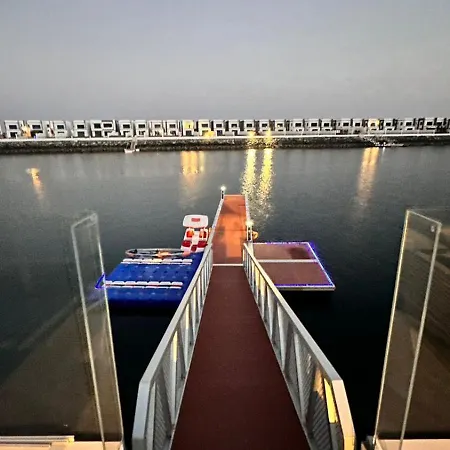 Luxury Villa Sea View And Free Paddle Boat - Al Dana Island Fujairah Exterior photo