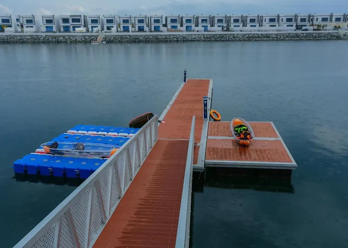 Luxury Villa Sea View And Free Paddle Boat - Al Dana Island Fujairah