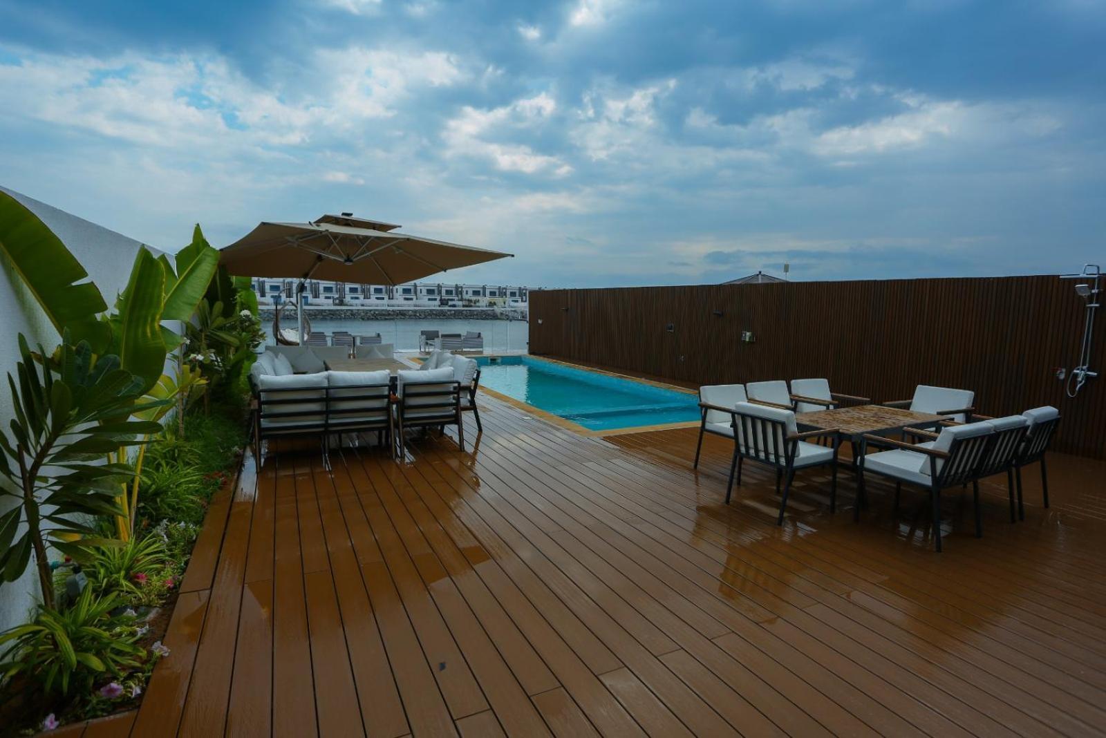 Villa Luxury Sea View And Free Paddle Boat - Al Dana Island