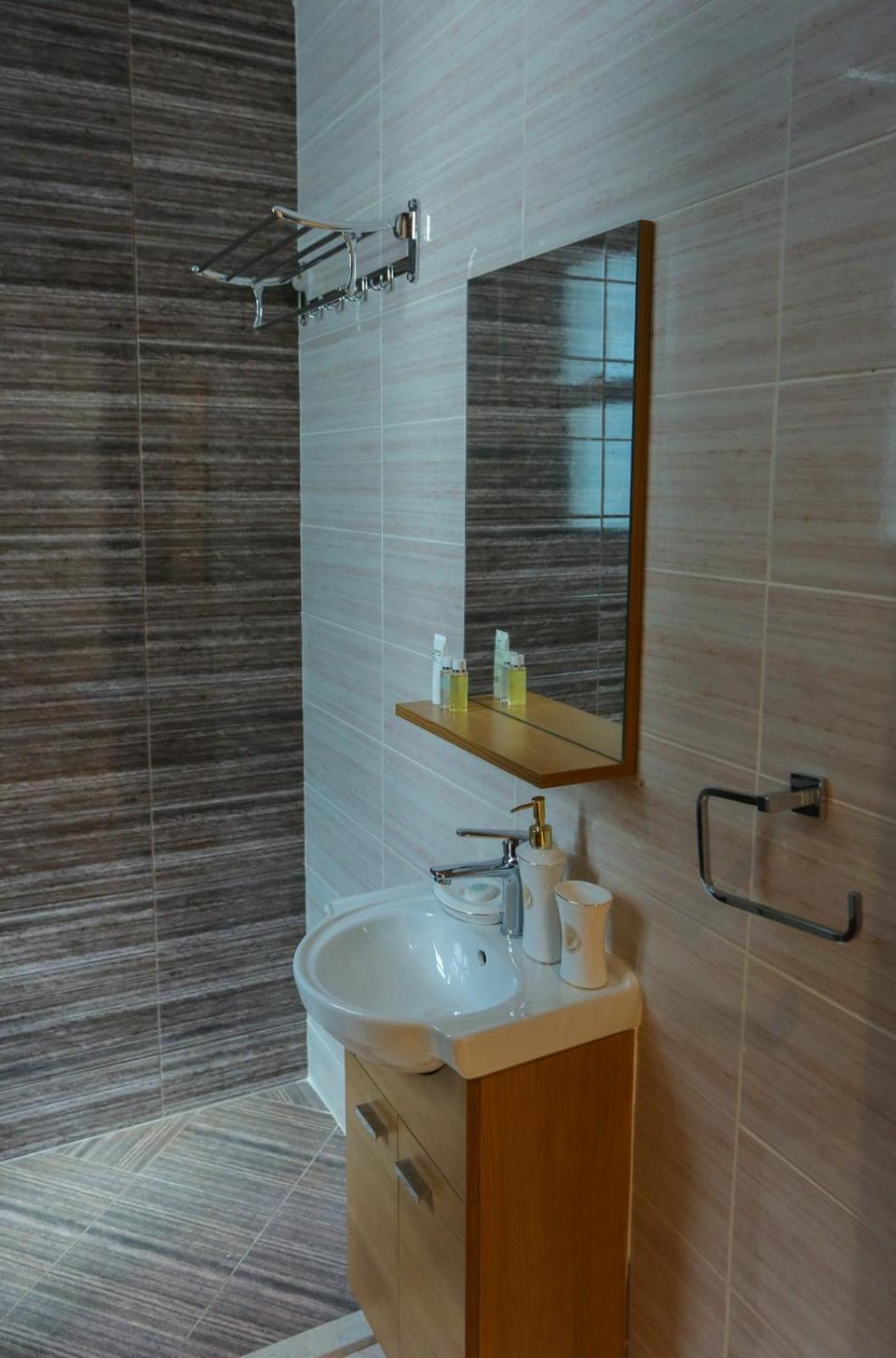 Villa Luxury Sea View And Free Paddle Boat - Al Dana Island *