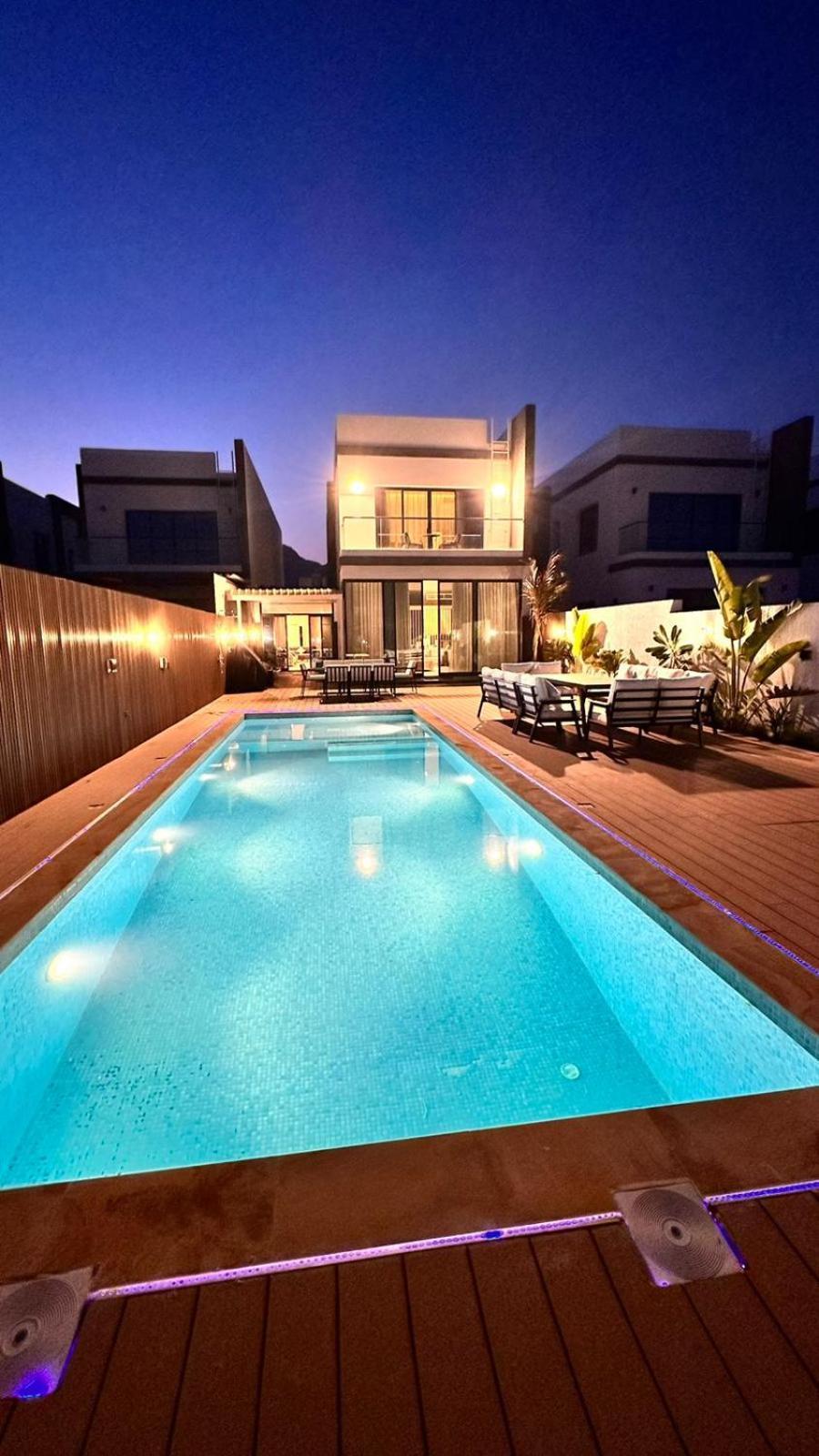 Luxury Sea View And Free Paddle Boat - Al Dana Island Fujairah