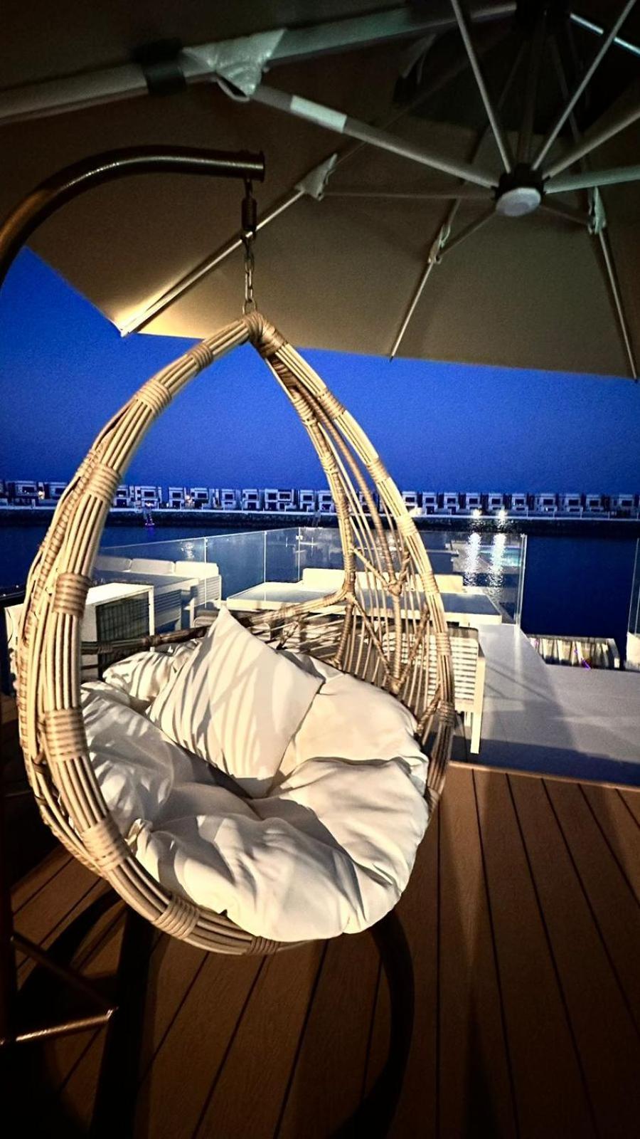Luxury Sea View And Free Paddle Boat - Al Dana Island Villa *