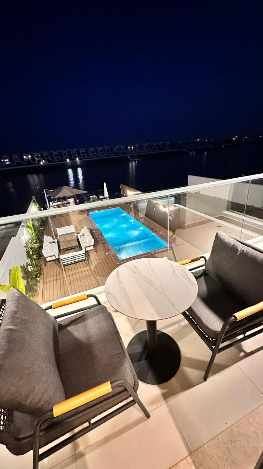Luxury Sea View And Free Paddle Boat - Al Dana Island Fujairah