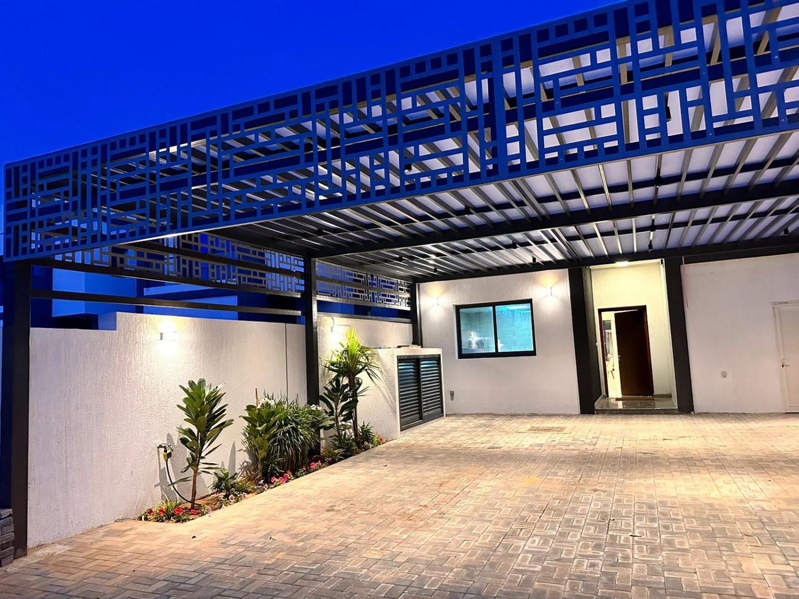 Villa Luxury Sea View And Free Paddle Boat - Al Dana Island *